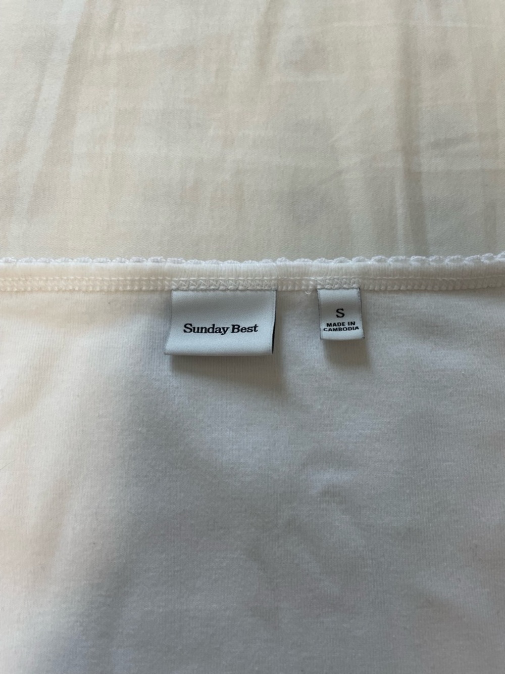 WHITE Aritzia Sunday Best Laurel Top - Picture 3 of 3